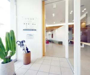 医療法人崇仁会小室歯科