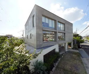 医療法人崇仁会小室歯科